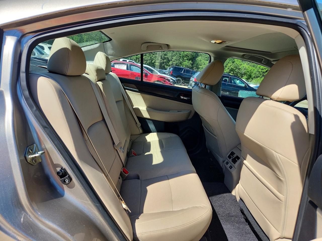 Subaru Legacy 2.5i Limited