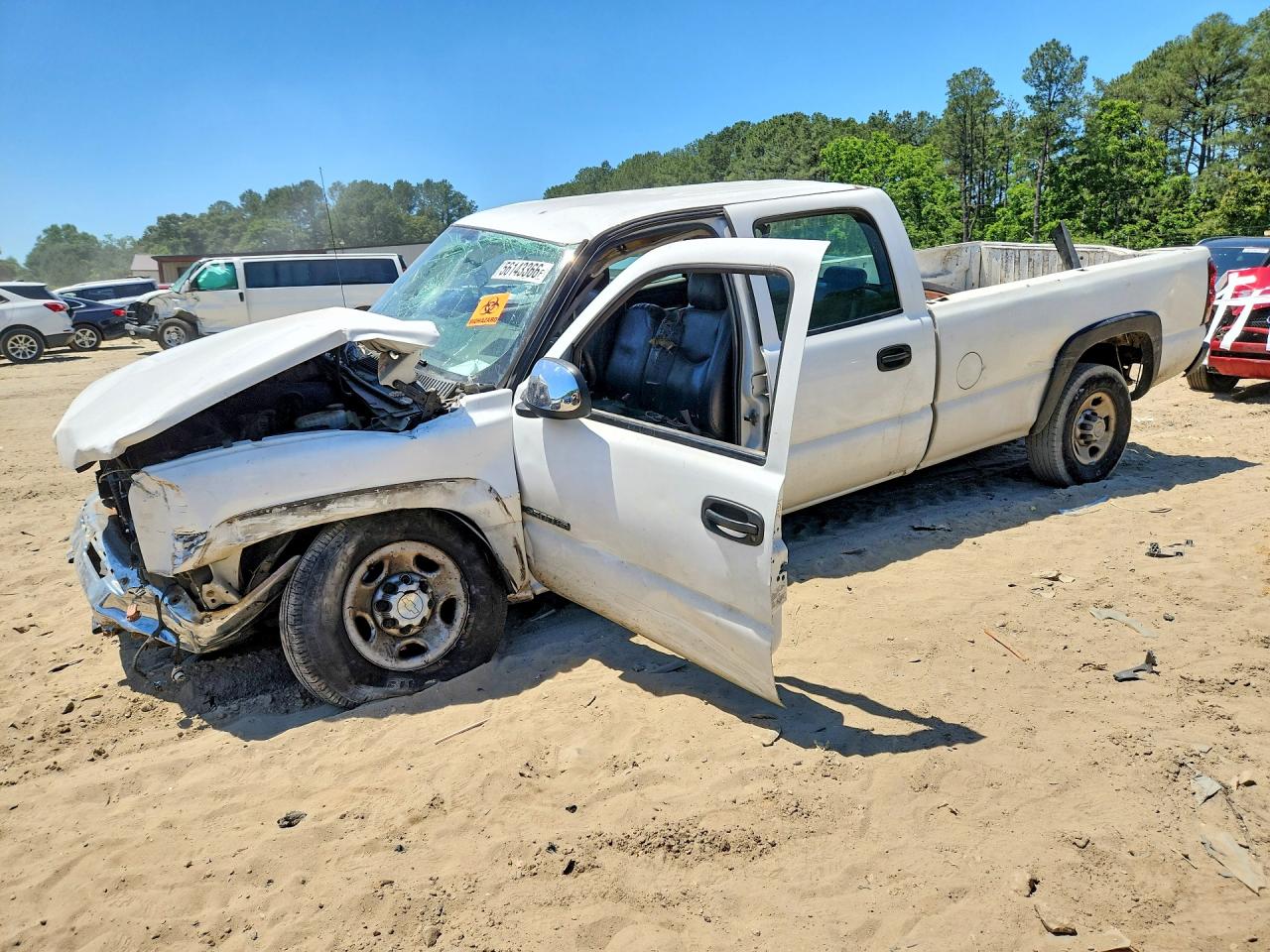 Salvage Chevrolet Silverado Image