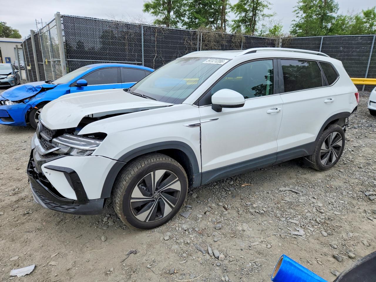 Salvage Volkswagen Taos Image