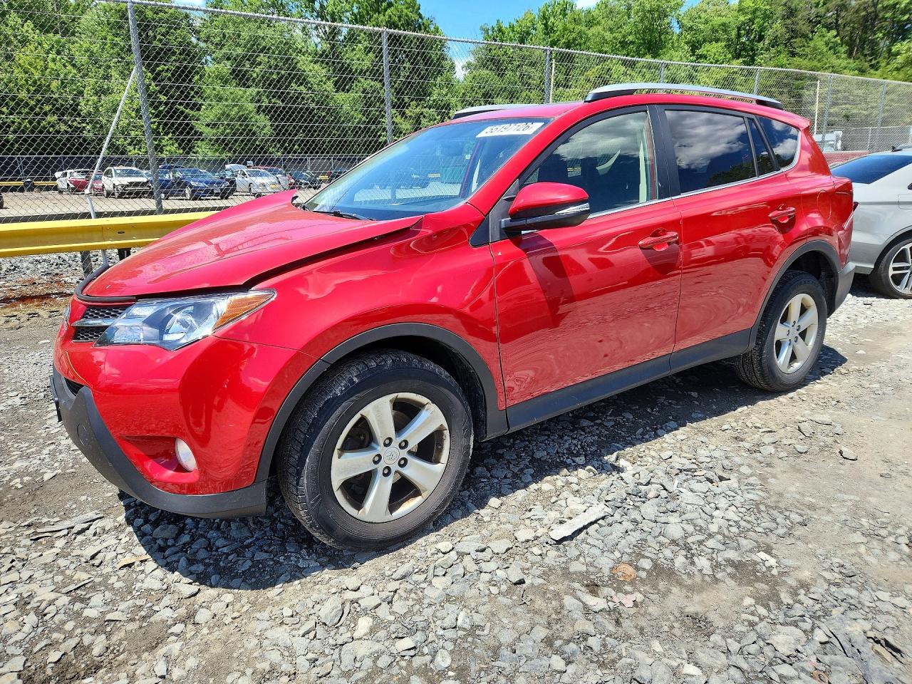 Salvage Toyota RAV4 Image