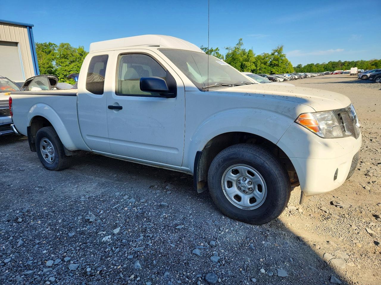 Nissan Frontier Sv