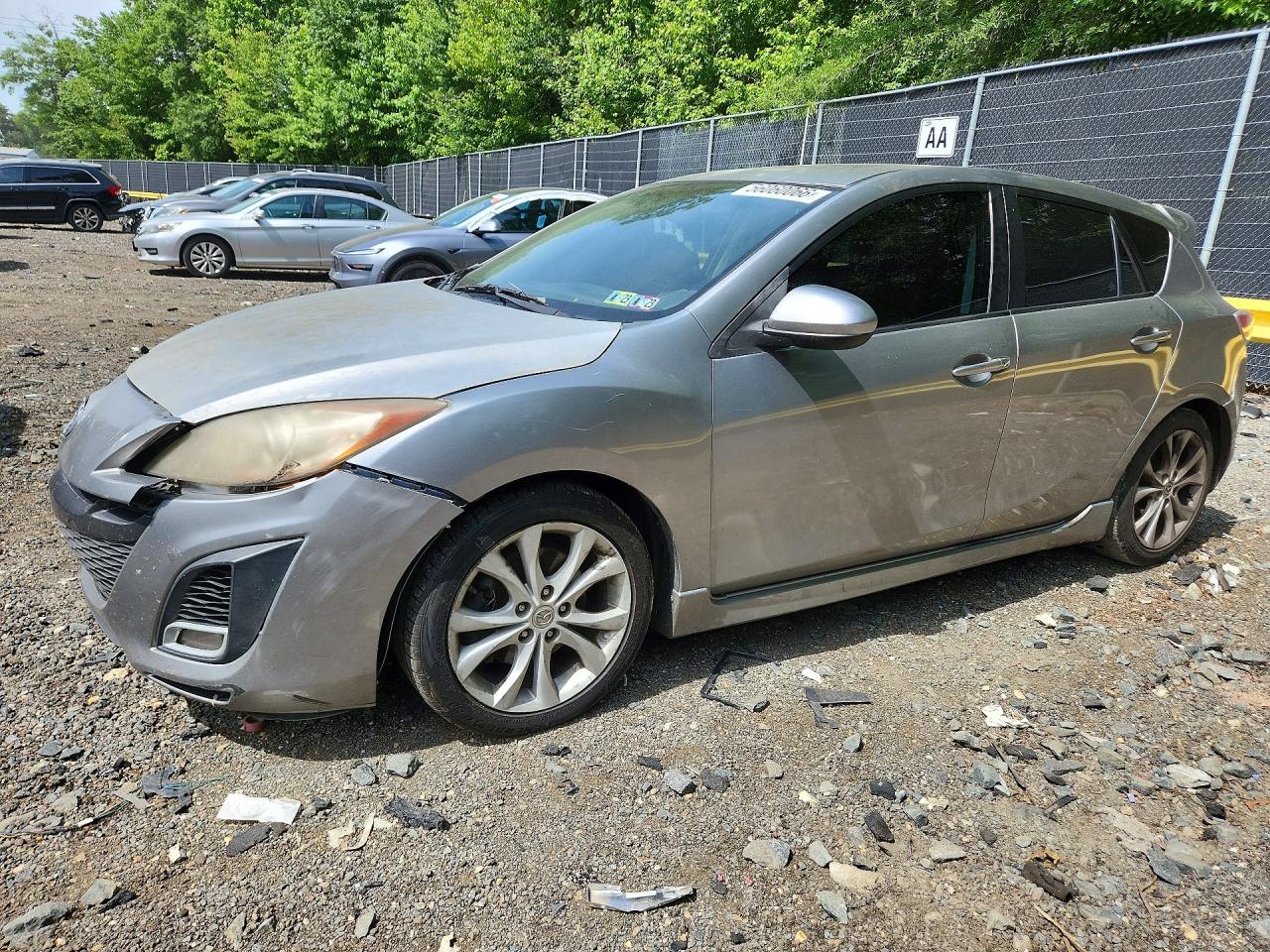 Salvage Mazda Mazda3 Image