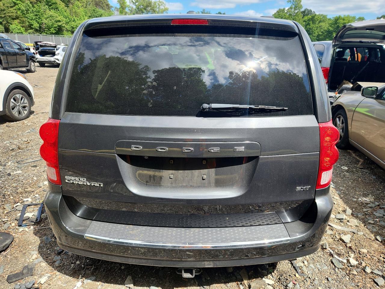 Dodge Caravan Sxt