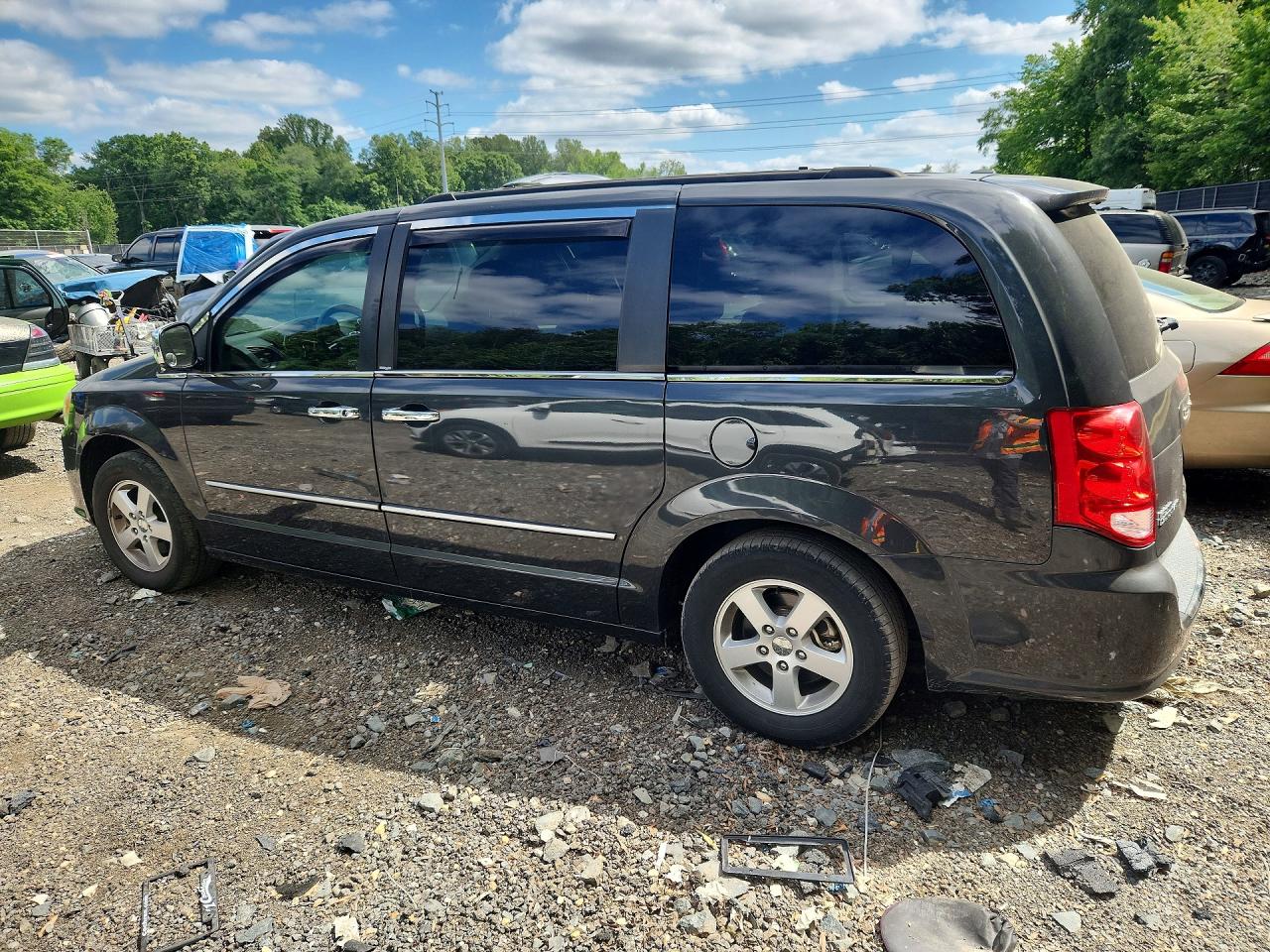 Dodge Caravan Sxt