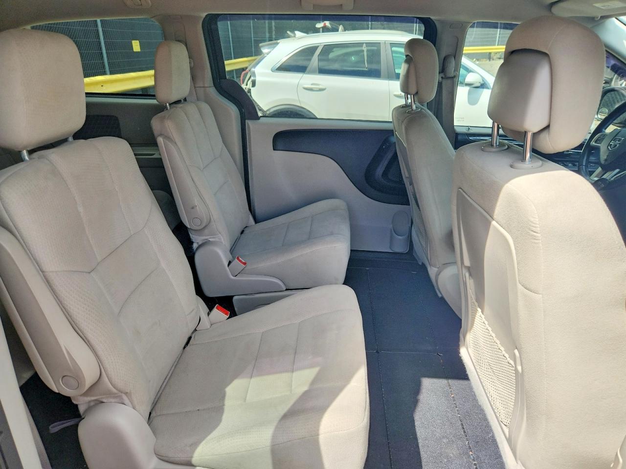 Dodge Caravan Sxt