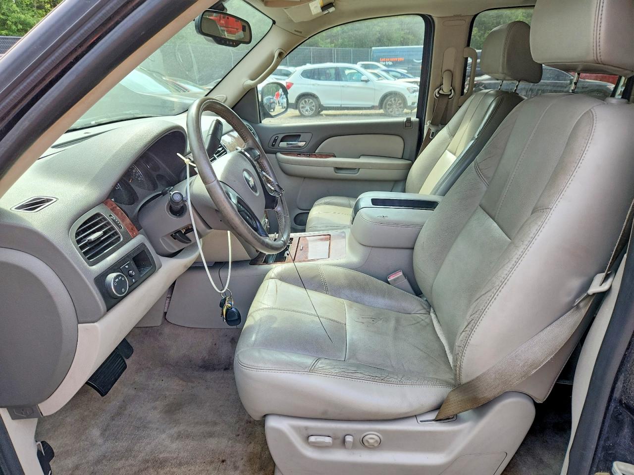Chevrolet Suburban C1500