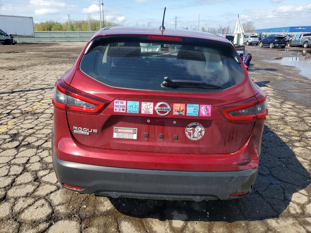 Nissan Rogue S