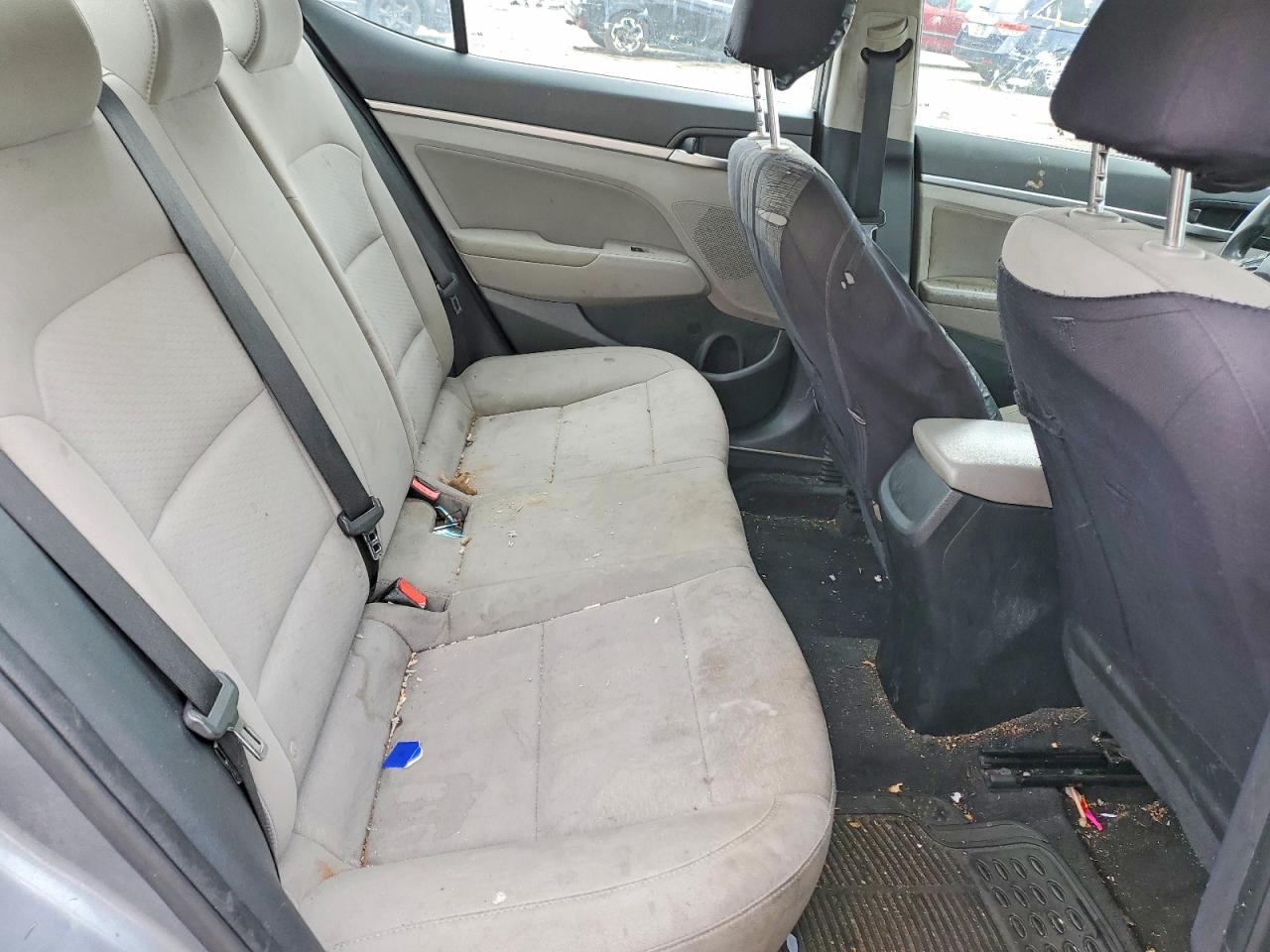 Hyundai ELANTRA Sel