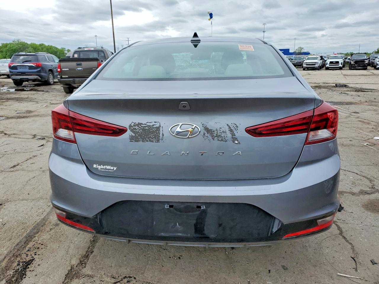 Hyundai ELANTRA Sel