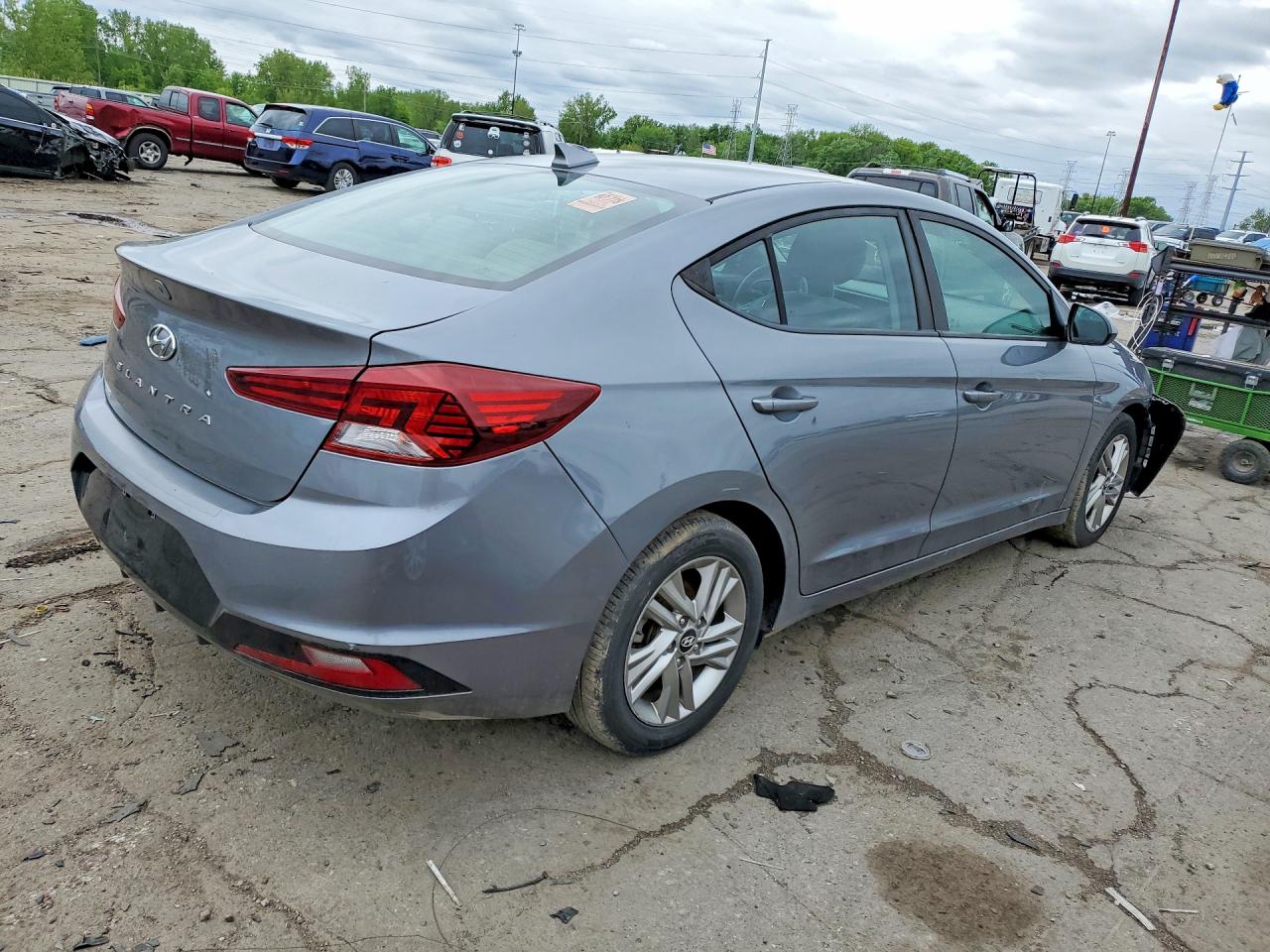Hyundai ELANTRA Sel