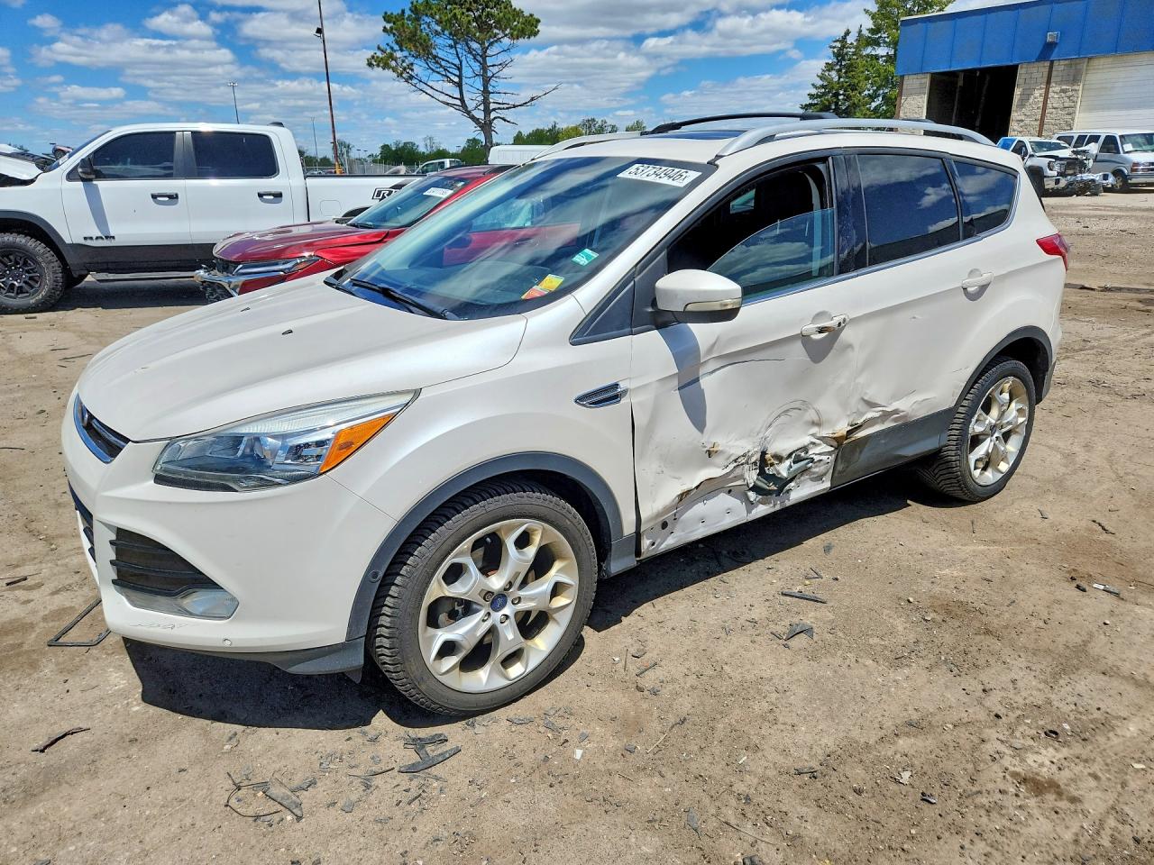 Salvage Ford Escape Image