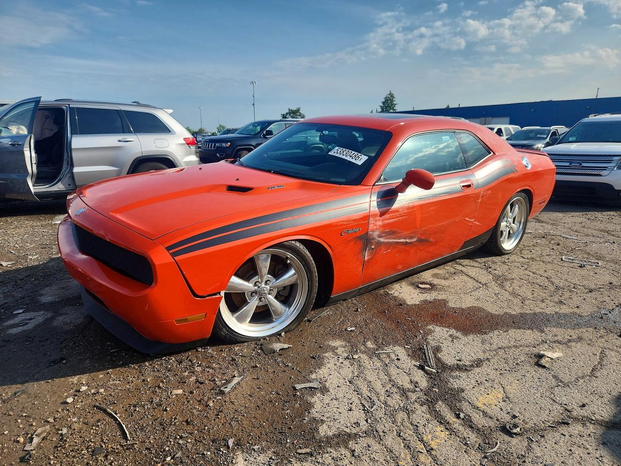 Salvage Dodge Challenger Image