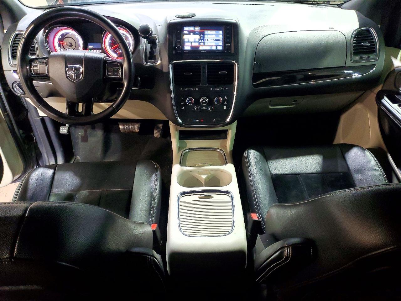 Dodge Caravan Sxt