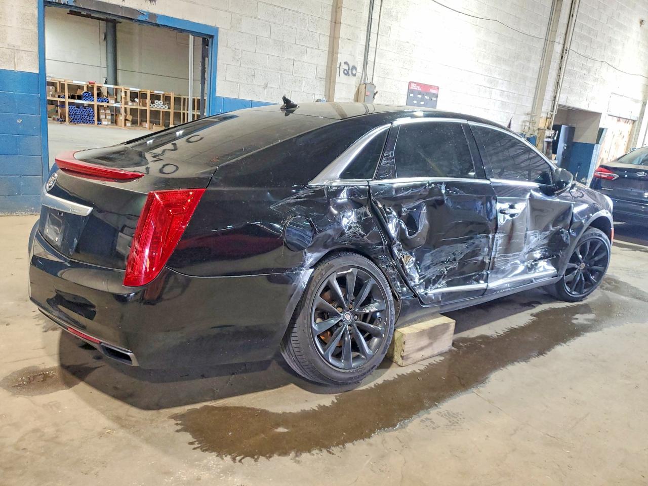 Cadillac XTS Luxury Collection