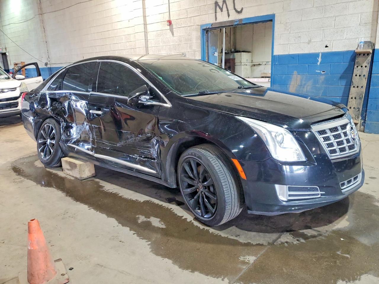 Cadillac XTS Luxury Collection