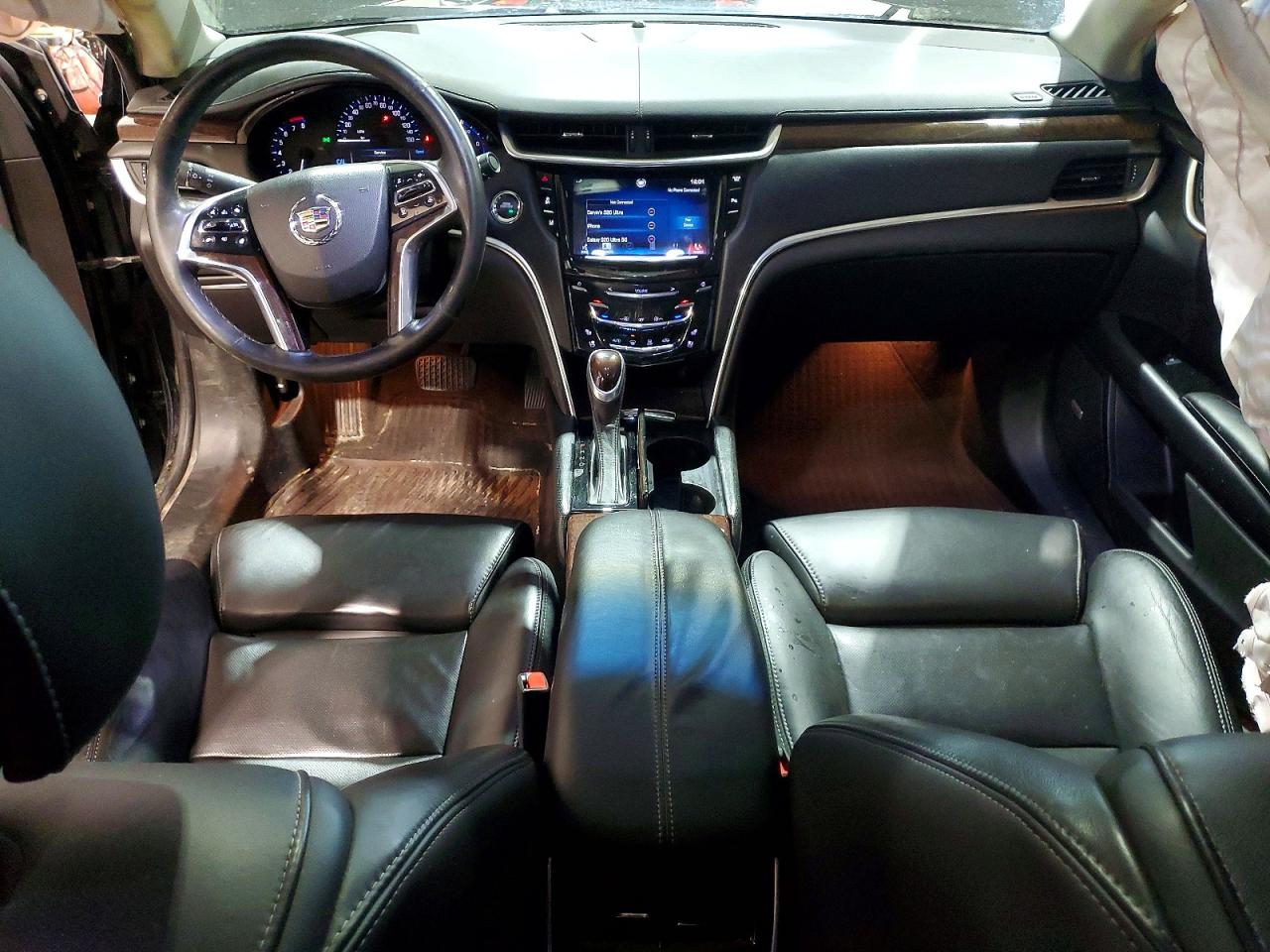 Cadillac XTS Luxury Collection