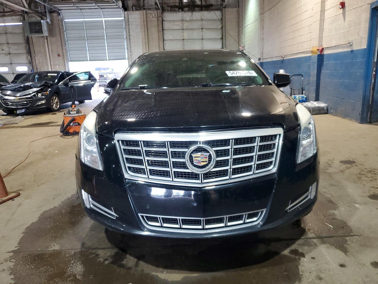 Cadillac XTS Luxury Collection