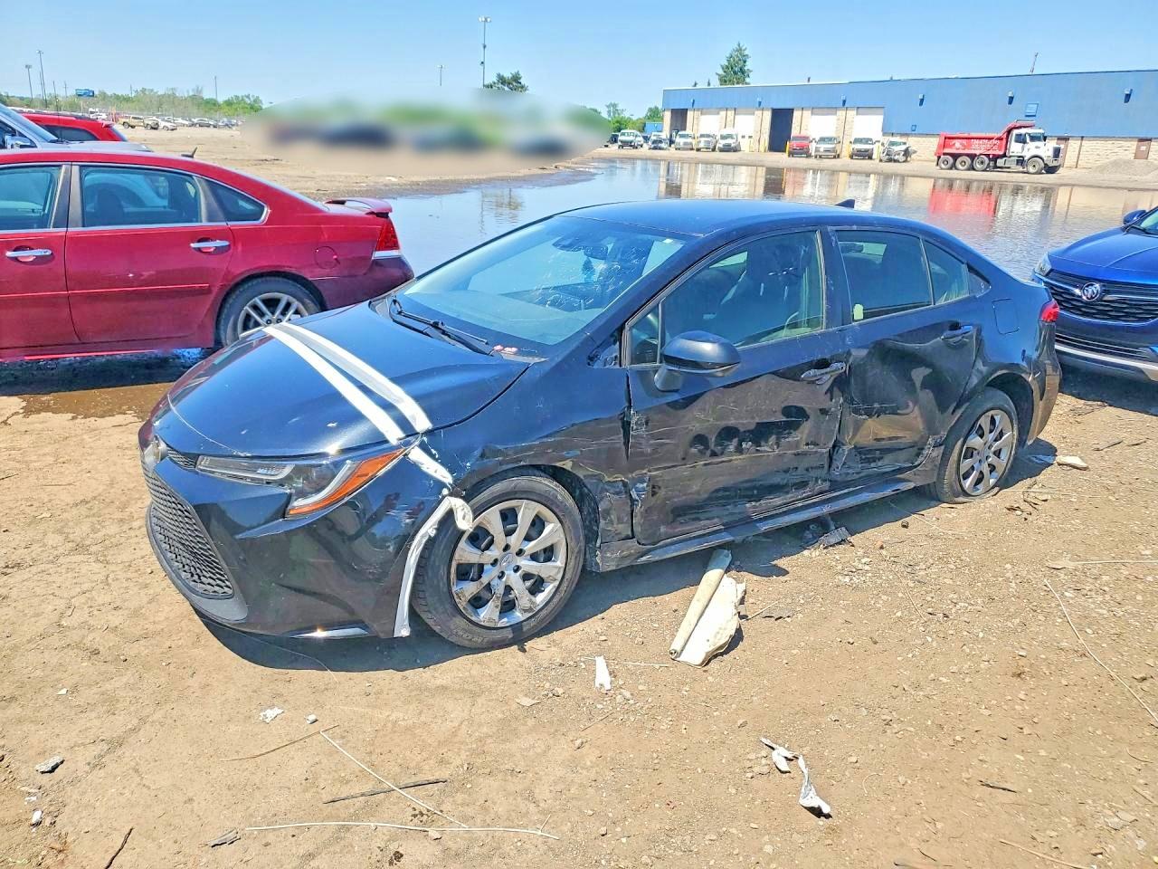 Salvage Toyota Corolla Image