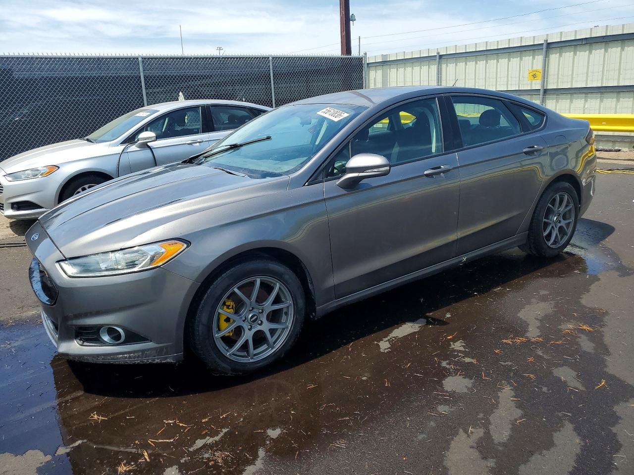 Salvage Ford Fusion Image