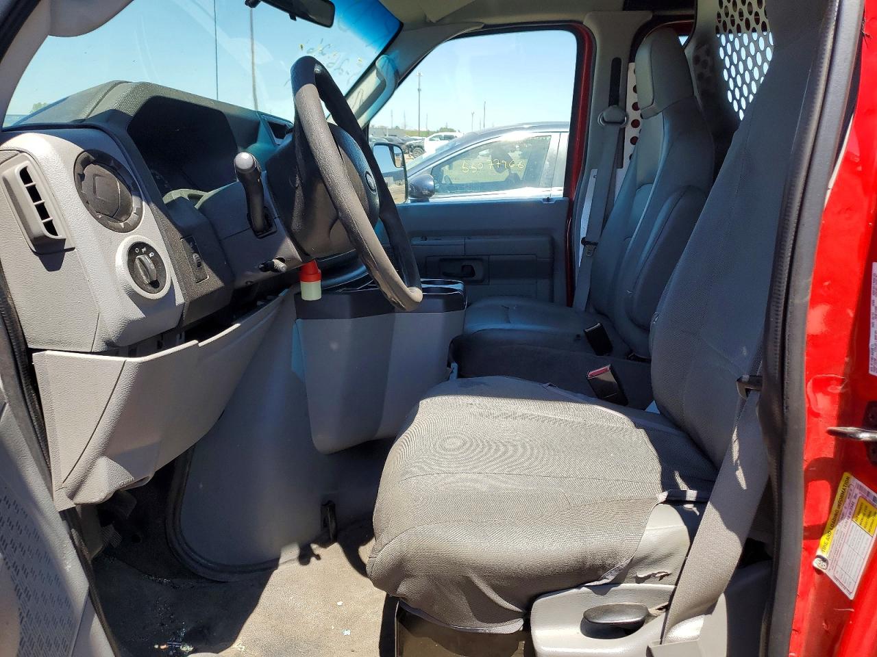 Ford Econoline E250 Van