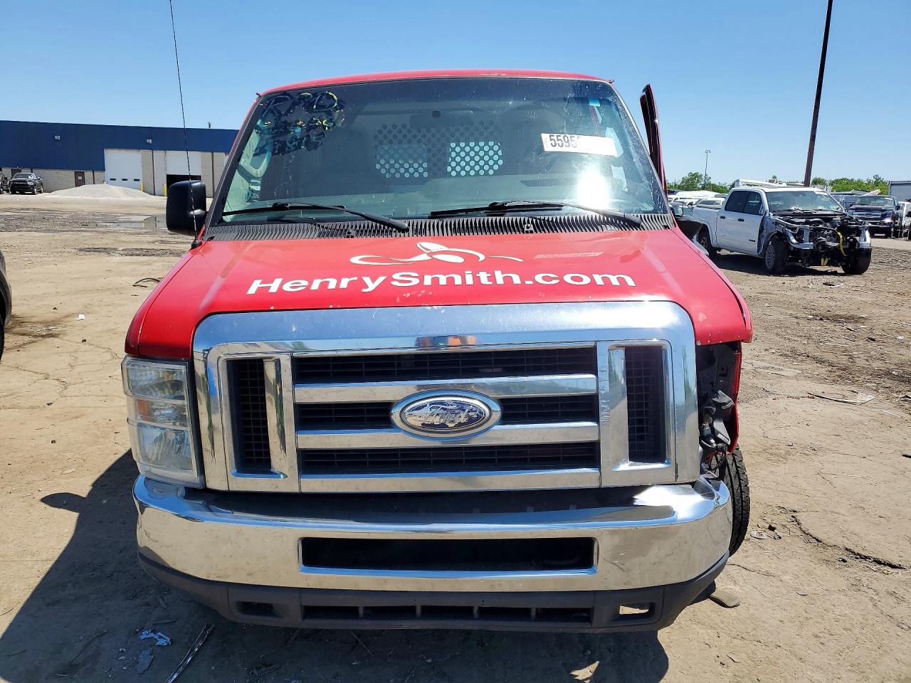 Ford Econoline E250 Van