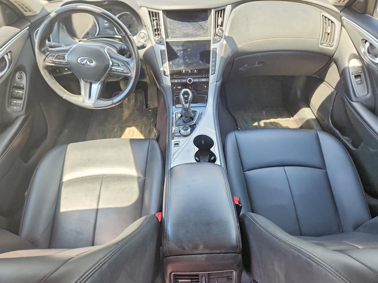 INFINITI Q50 3.0t Luxe