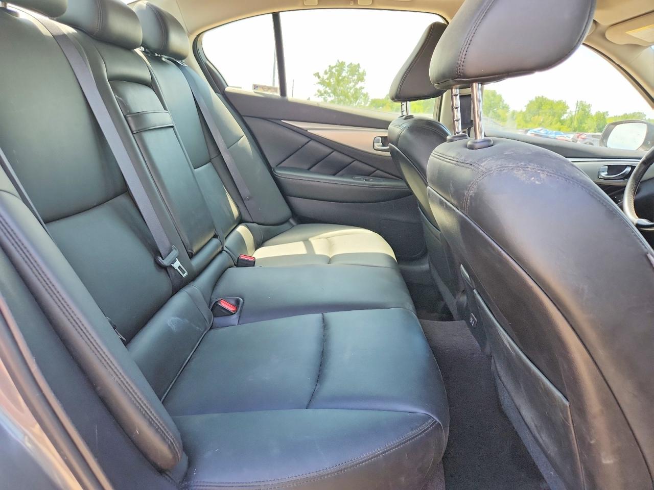 INFINITI Q50 3.0t Luxe