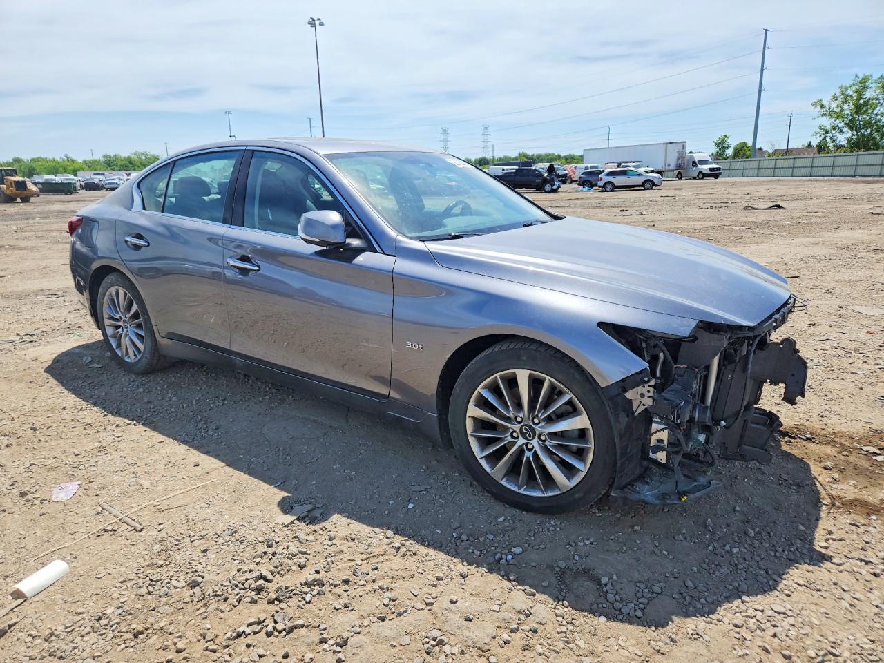 INFINITI Q50 3.0t Luxe