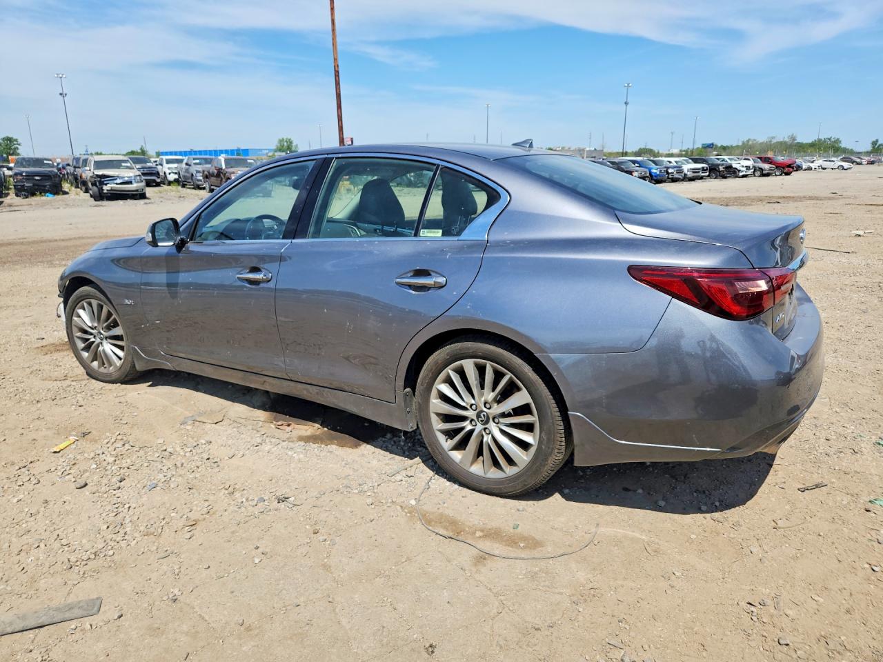 INFINITI Q50 3.0t Luxe