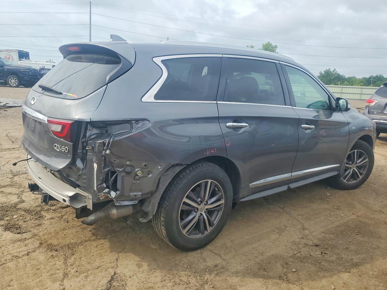 INFINITI Qx Pure