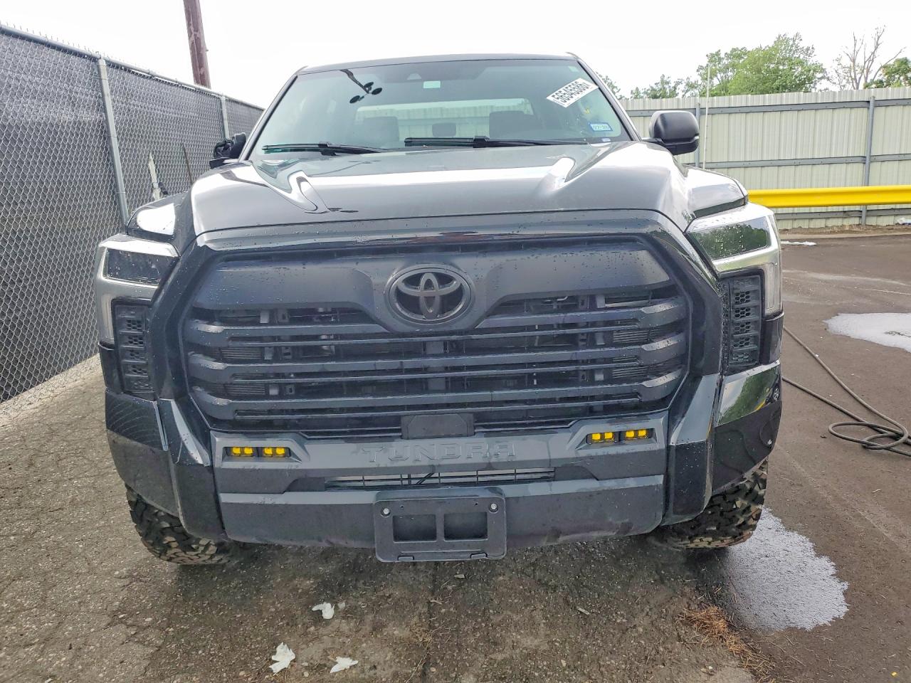 Toyota Tundra Sr5