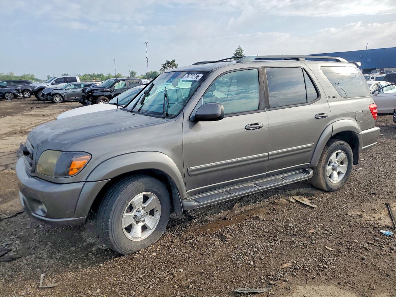 Salvage Toyota Sequoia Image