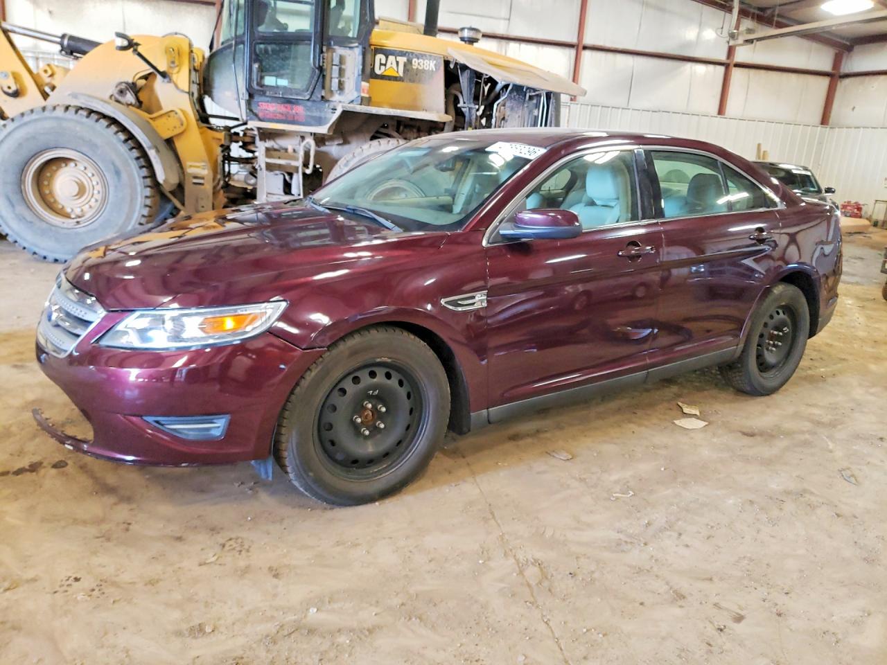 Salvage Ford Taurus Image