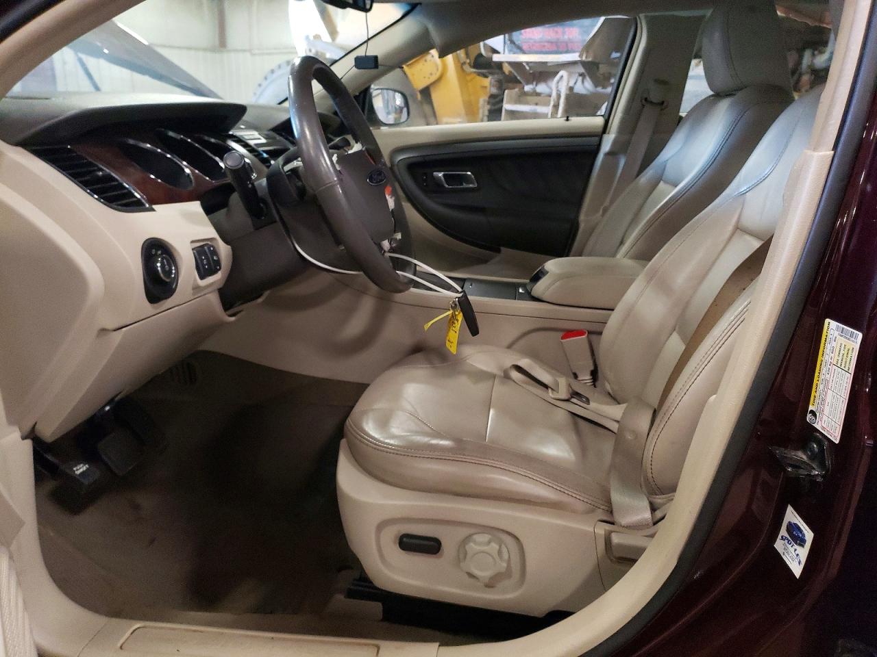 Ford Taurus Sel