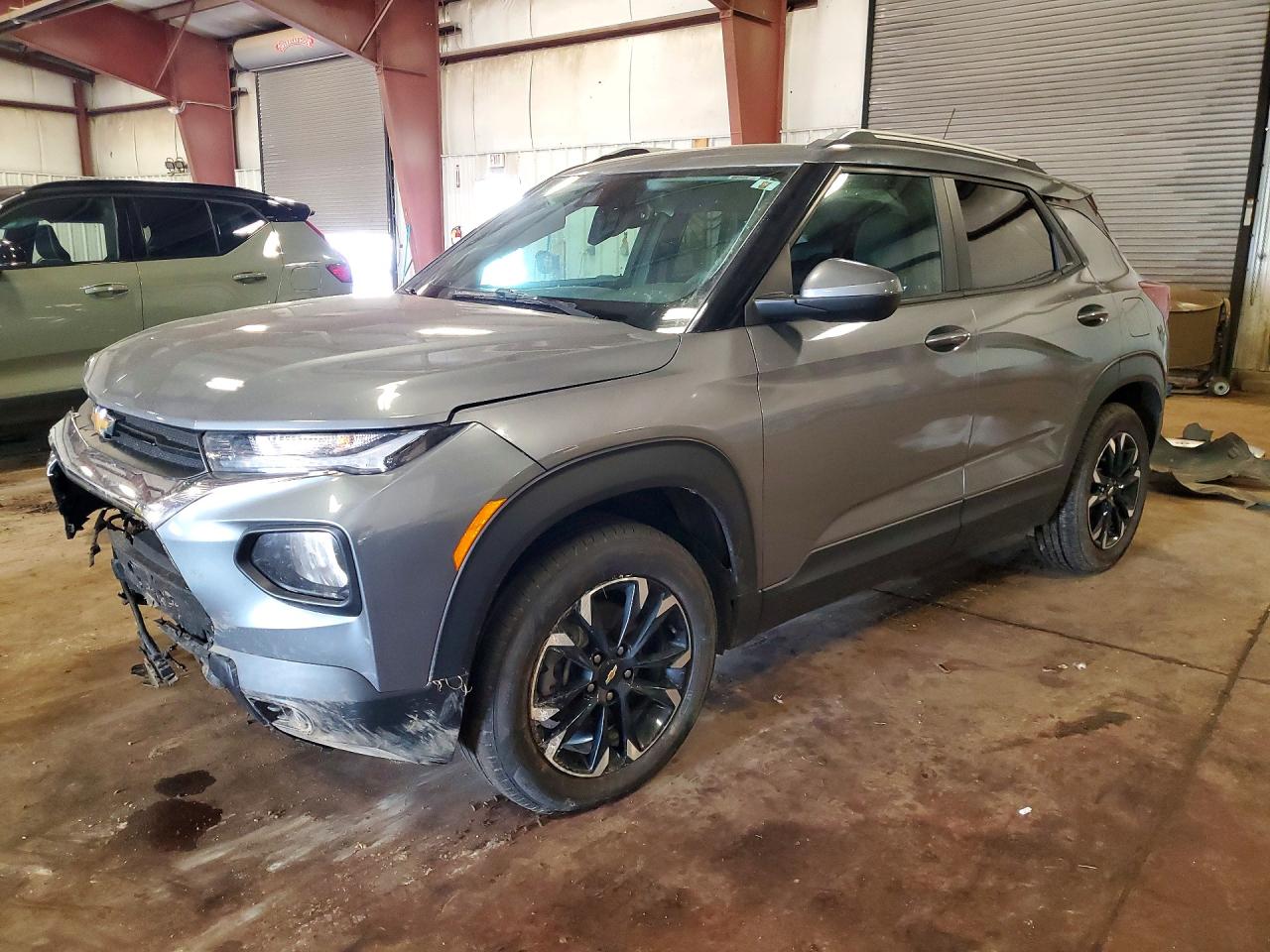 Salvage Chevrolet Trailblaze Image