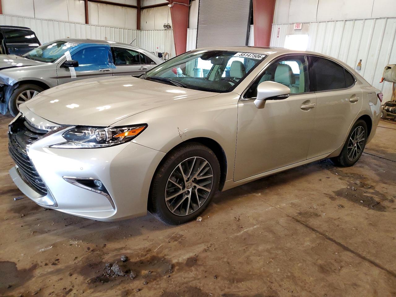 Salvage Lexus Es Image