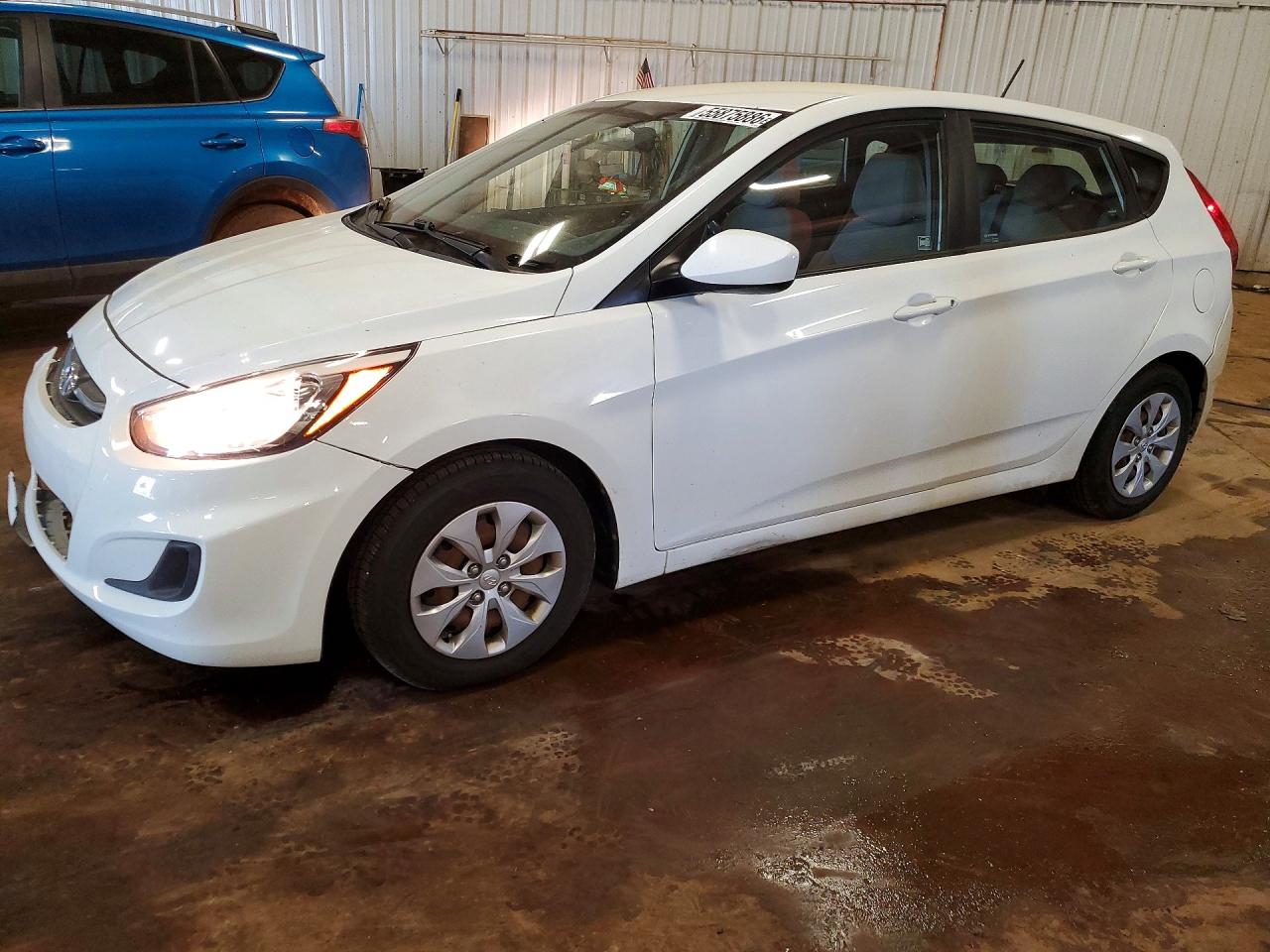 Salvage Hyundai ACCENT Image