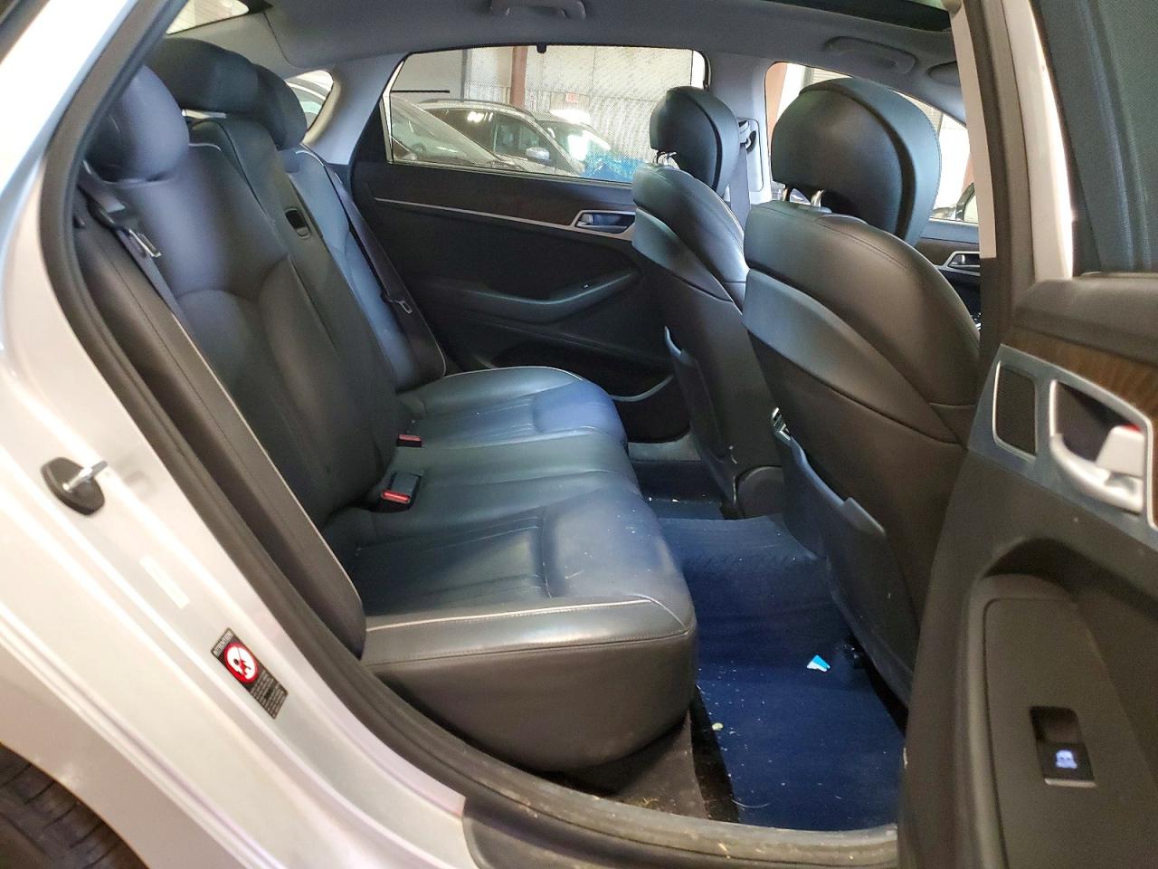 Hyundai Genesis 3.8l
