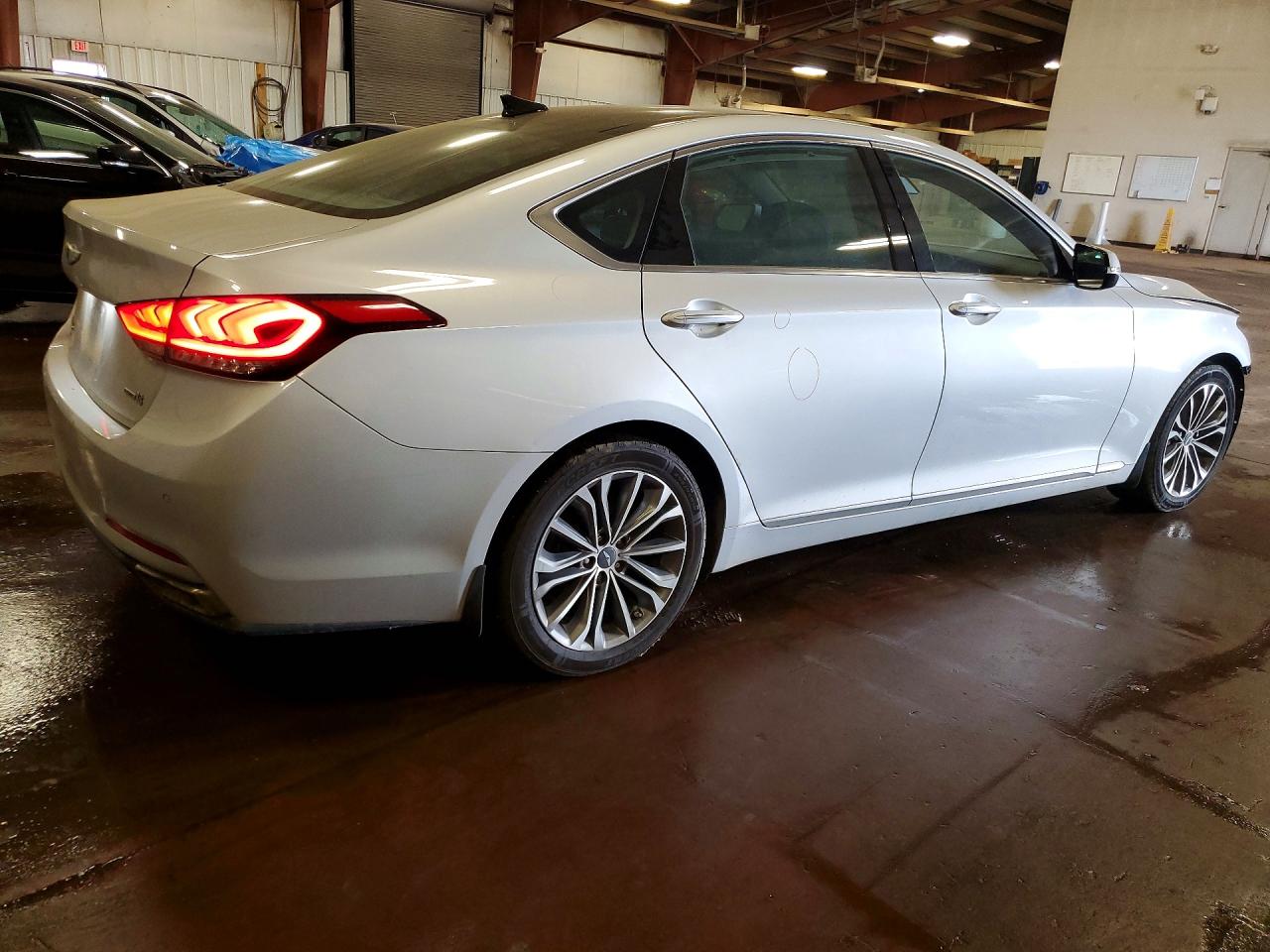 Hyundai Genesis 3.8l