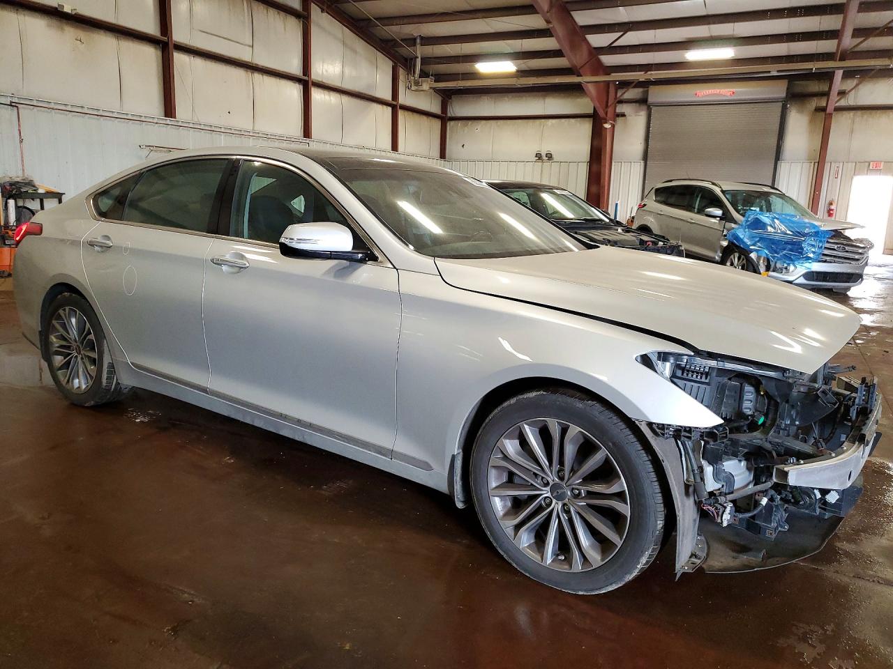 Hyundai Genesis 3.8l
