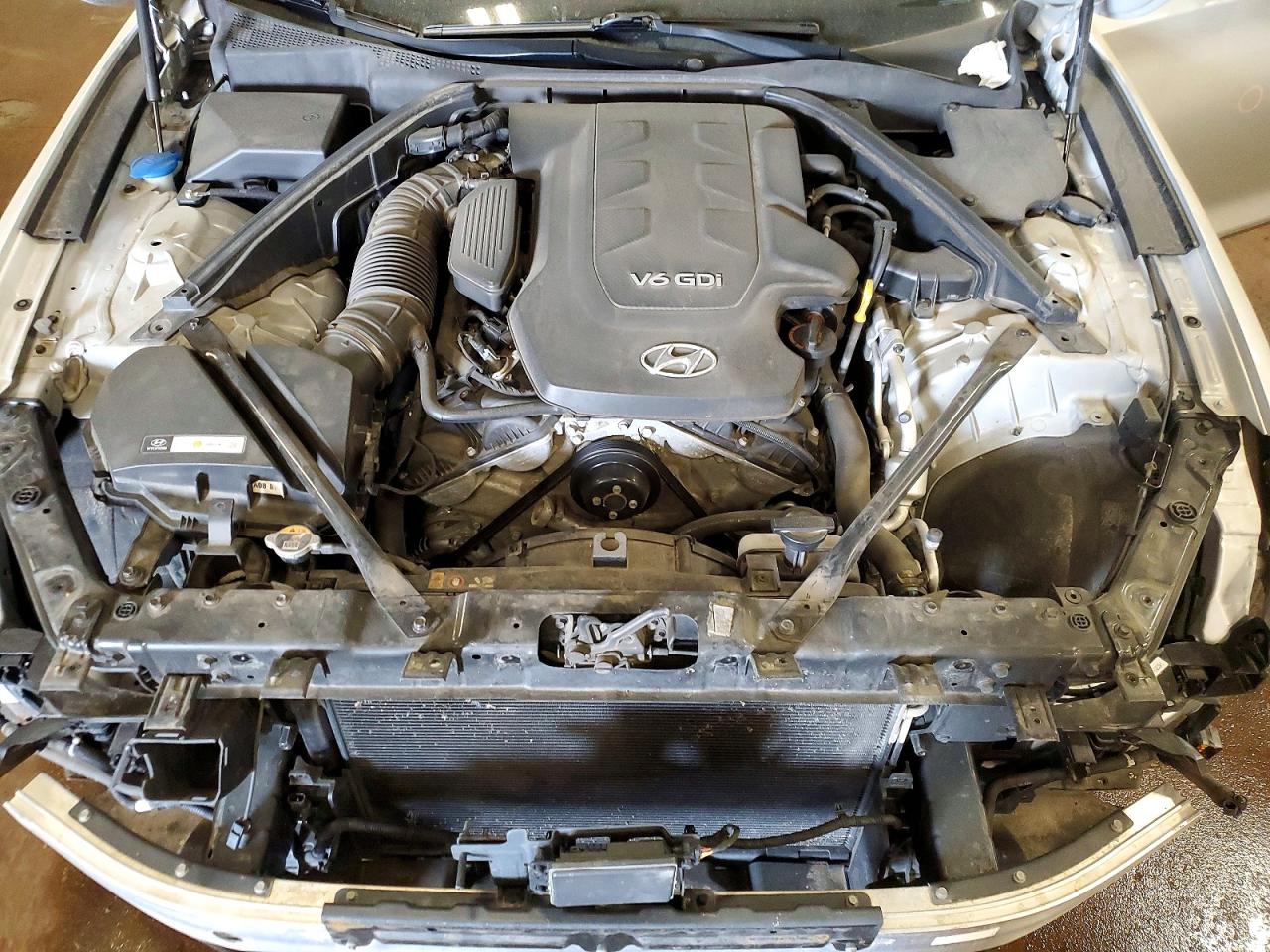 Hyundai Genesis 3.8l