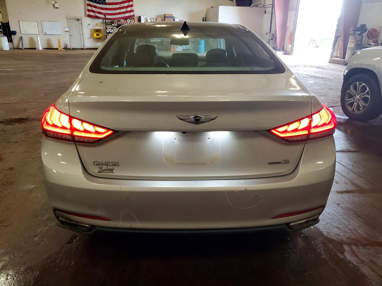 Hyundai Genesis 3.8l