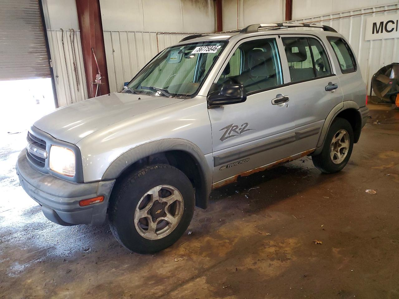 Salvage Chevrolet Tracker Image