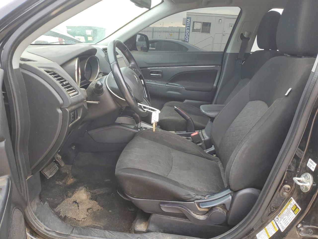 Mitsubishi Outlander 650