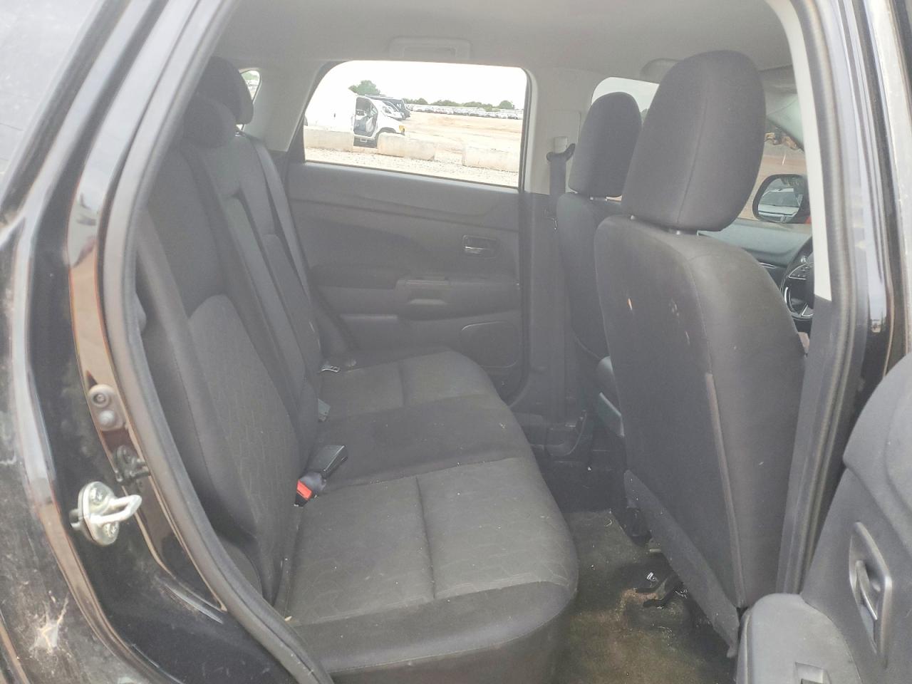 Mitsubishi Outlander 650
