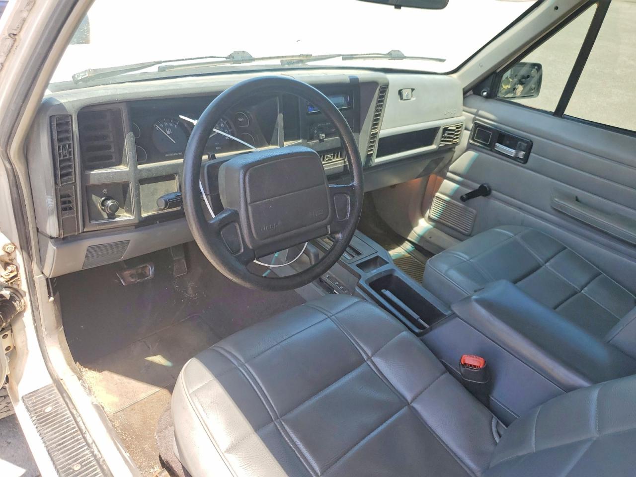 Jeep Cherokee Se