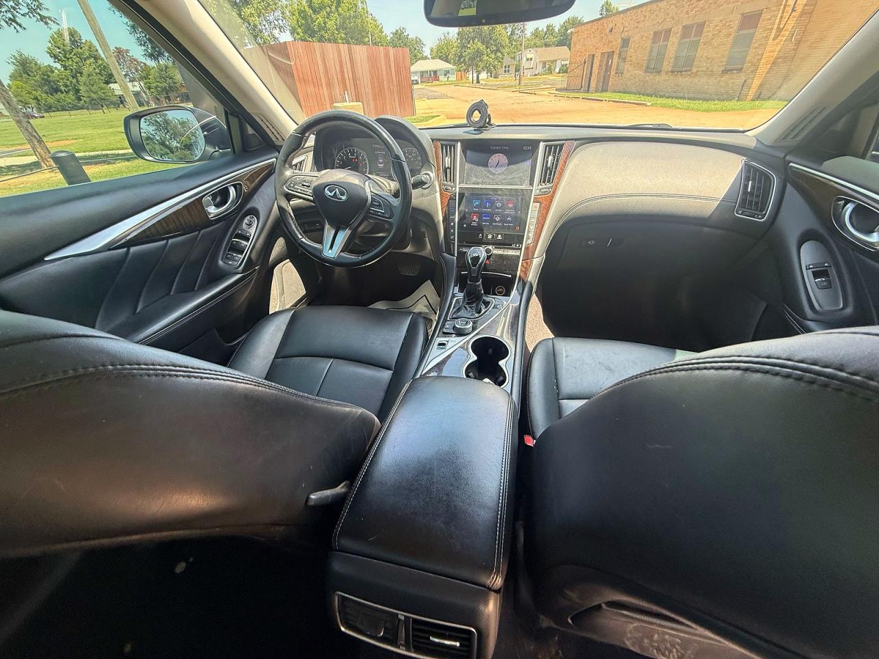 INFINITI Q50 3.0t Luxe