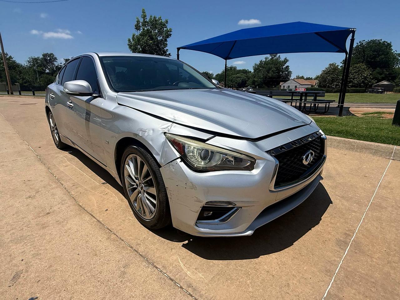 Salvage INFINITI Q50 Image