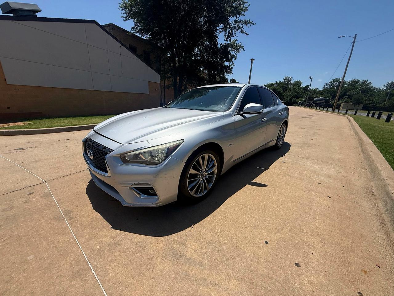 INFINITI Q50 3.0t Luxe