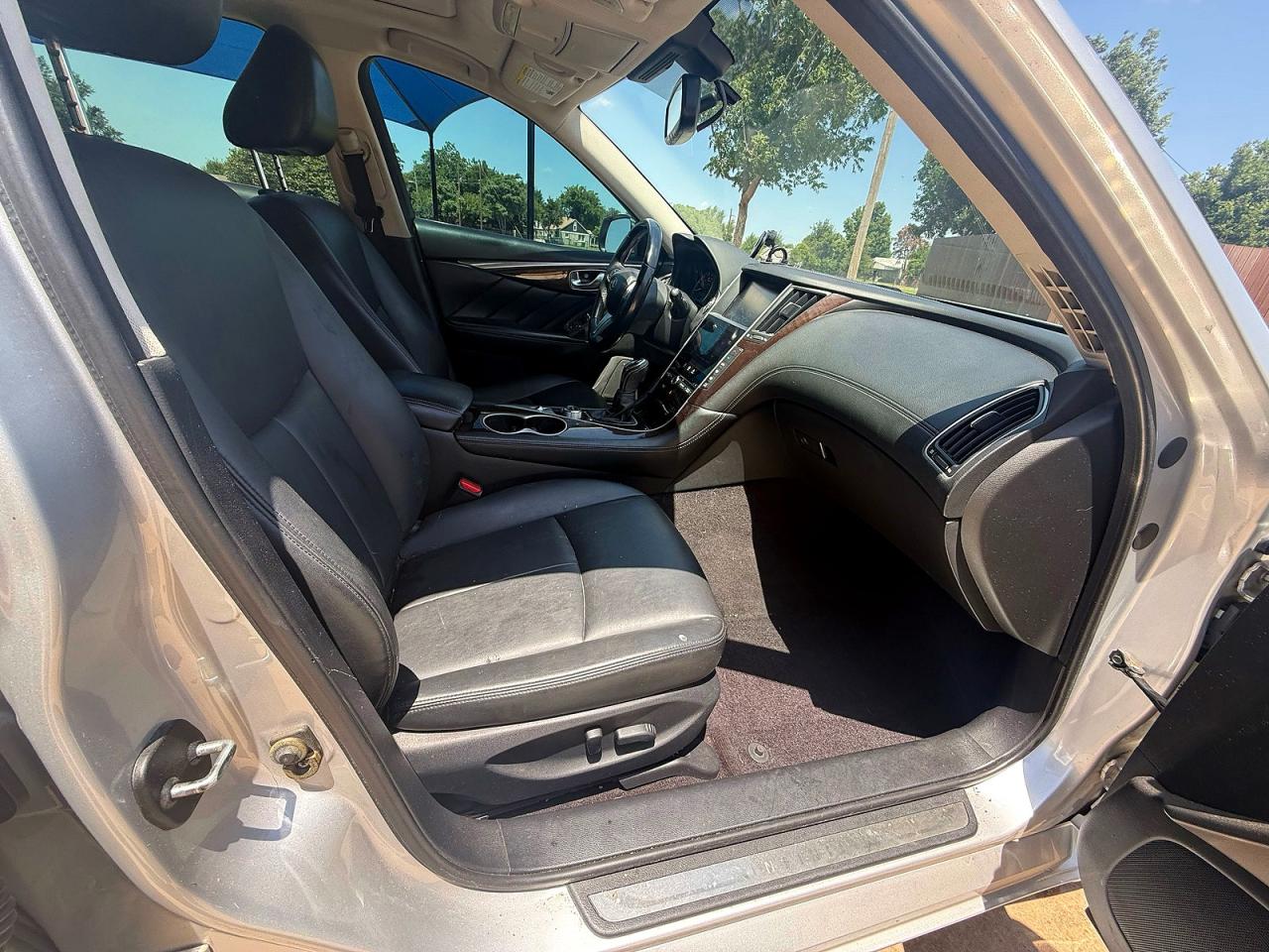 INFINITI Q50 3.0t Luxe